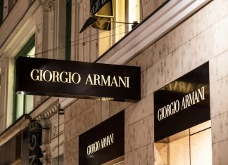 Mannen en parfum; hoe zit het? Depositphotos_319293166_S