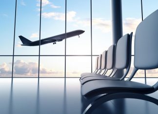 De voordelen van parkeren bij het vliegveld Depositphotos_39522303_S